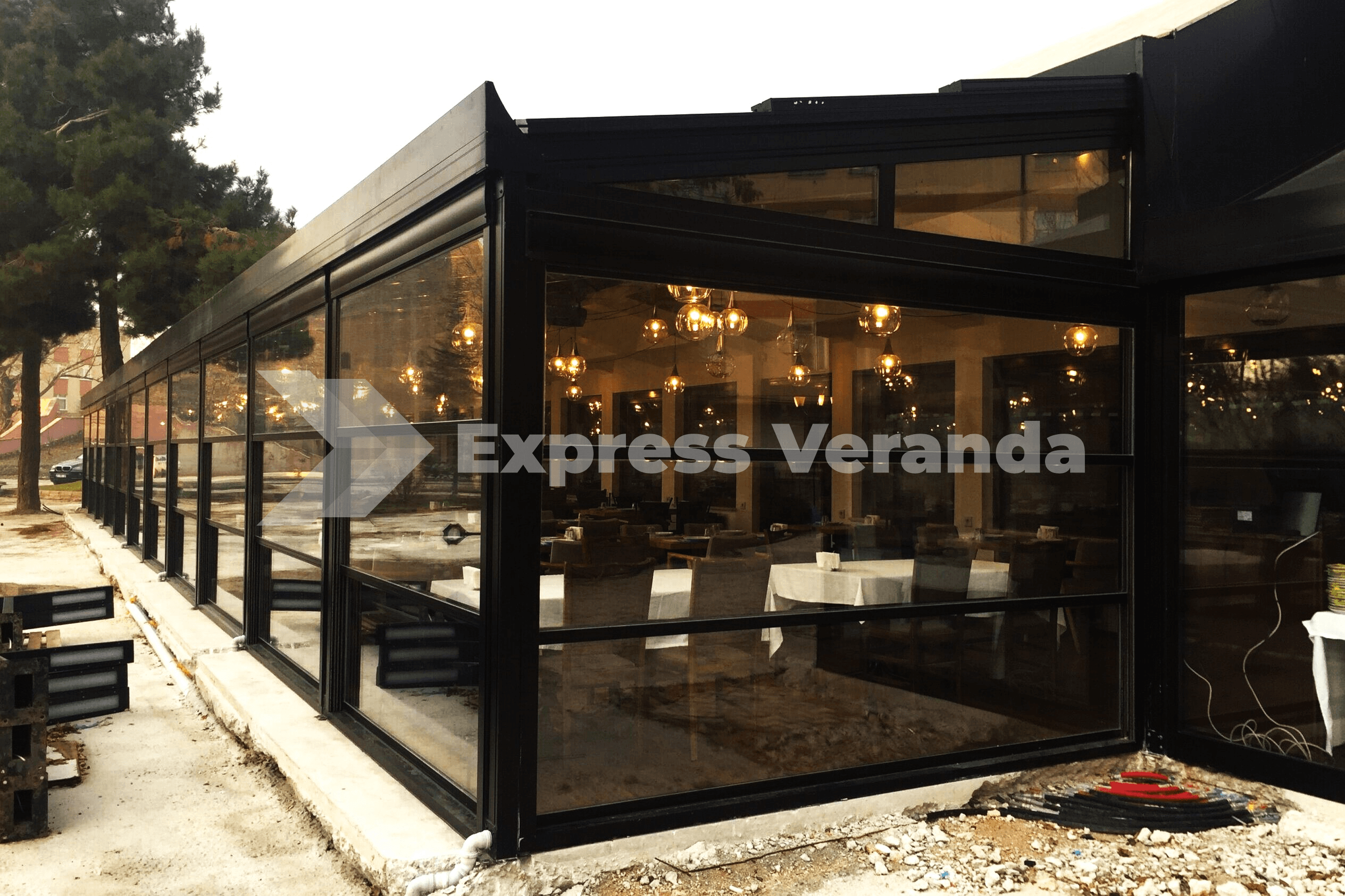 Express Veranda - 1